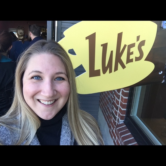 Meet your Posher, Heidi - Picture 5 of 5